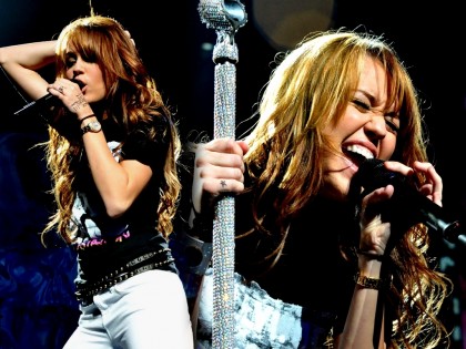 miley-cyrus_02u_420x315